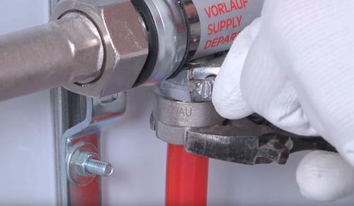 Теплый пол водяной коллектор. Подключение труб теплого пола к гребенке