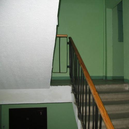 Как шпаклевать стены в подъезде. Как сделать ремонт в подъезде