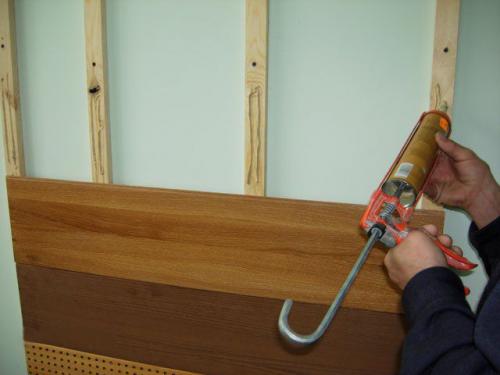 Монтаж стеновых панелей своими руками. Способы крепления ламелей 01