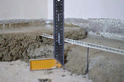 Пол на балконе пошагово. Технология изготовления стяжки своими руками