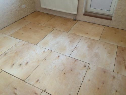 Как сделать полы из фанеры и ДСП на балконе или лоджии. ДСП или фанера: что выбрать? 01 Как сделать полы из фанеры и ДСП на балконе или лоджии. ДСП или фанера: что выбрать? 01