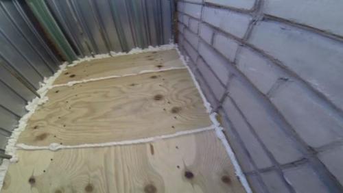 Дсп на пол балкона. Причины для укладки плитных материалов