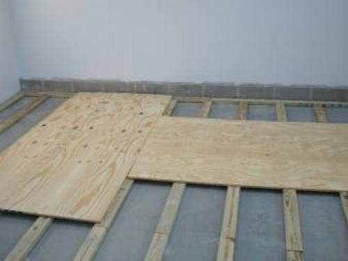 Расчет толщины фанеры на пол. Какую фанеру можно использовать?