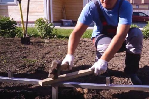 Как правильно установить парник из поликарбоната в Москве 09