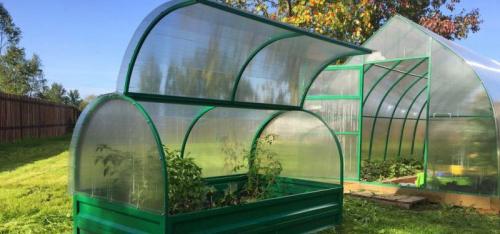 Как правильно заполнить теплицу. Грядки в теплице своими руками: лучшие проекты