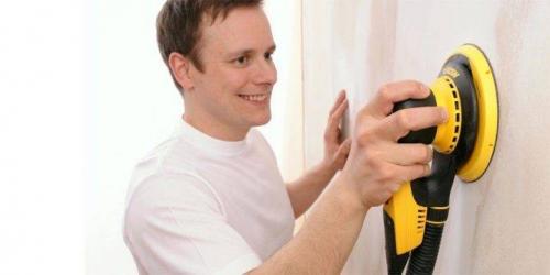 Шпаклевка стен под обои своими руками. Шпаклевание стен под обои: технология, как зашпаклевать стены своими руками 18