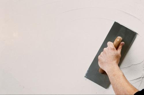 Шпаклевка стен под обои сколько слоев. Виды шпаклевки