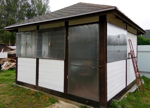 Как сделать беседку устойчивой к погодным условиям. Чем закрыть беседку на зиму своими руками?