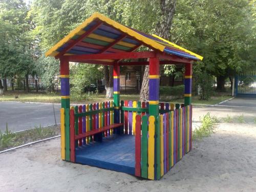 Как сделать беседку безопасной для детей и животных. Домики