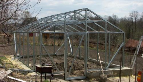 Чертежи теплиц из профильной трубы с размерами. Пошаговая инструкция, как спроектировать и построить теплицу из профильной трубы: готовые чертежи и фото лучших идей