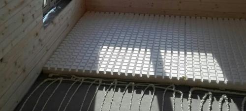 Теплый пол водяной. Устройство теплого пола водяного на бетонном основании.