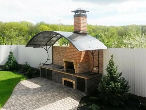 Мангалы для беседки с дымоходом своими руками. Виды барбекю и особенности размещения