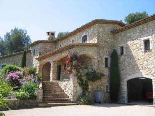 Как выбрать камень для строительства дома с минимальным бюджетом. №2. Натуральный камень: плюсы, минусы, формат