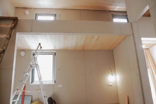 Как построить недорогой дачный дом в современном.. Современный недорогой дачный дом с проектом (скачать)