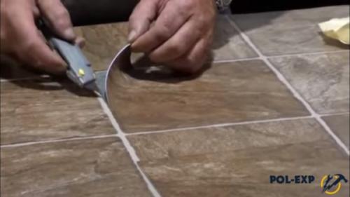 На что приклеить кусок линолеума. Ремонт дыр и разрывов в полотне