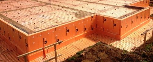 Как утеплить фундамент старого дома. Чем утеплить фундамент дома снаружи