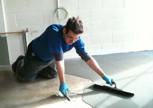 Как наносить наливной пол: полезные советы и рекомендации. Какие смеси можно использовать?