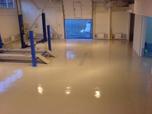 ТОП-15 лучших наливных полов 2025 года: рейтинг, новинки и обзор 04