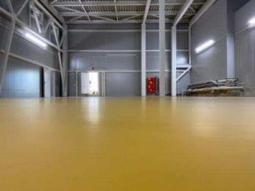 Как выбрать цвет наливного пола, чтобы он подходил к интерьеру. Цветной наливной пол