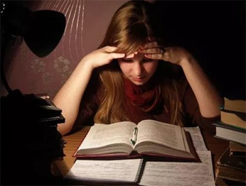 Какой свет для глаз лучше. Какой свет лучше для глаз теплый или холодный? Лампы от близорукости и депрессии 05 Какой свет для глаз лучше. Какой свет лучше для глаз теплый или холодный? Лампы от близорукости и депрессии 05