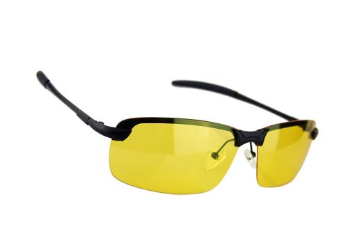 Какой цвет лучше для глаз. Что нужно знать перед тем как выбрать цвет линз солнцезащитных очков