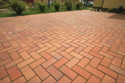 Покрытие из резиновой крошки для двора. Укладка резиновой плитки и матов 10 Покрытие из резиновой крошки для двора. Укладка резиновой плитки и матов 10