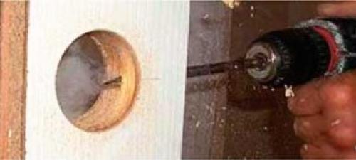 Инструкция по установке замка в межкомнатную дверь. Как правильно врезать замок вмежкомнатную дверь 19