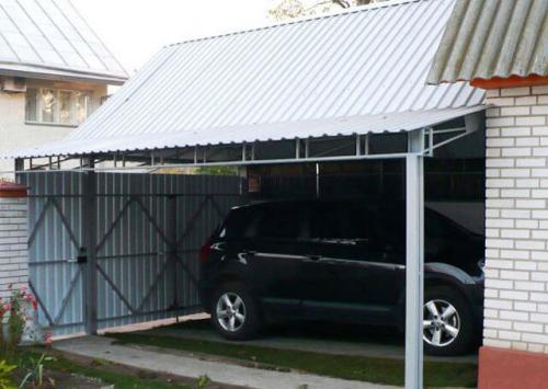 Навес для автомобиля своими руками 47 ФОТО идеи. Навес во дворе частного дома из поликарбоната и других материалов (250 ФОТО ИДЕЙ) – Красивый вид, удобство и практичность 06