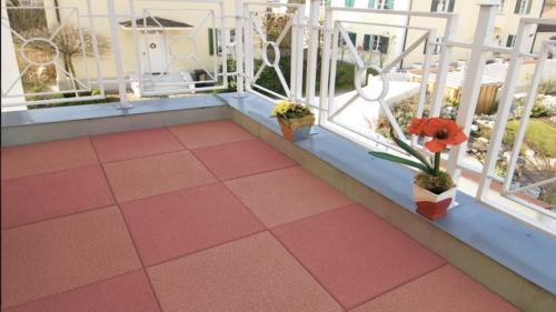 Балконный пол: материалы и технологии для долговечной отделки 10 Балконный пол: материалы и технологии для долговечной отделки 10