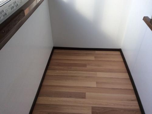 Балконный пол: материалы и технологии для долговечной отделки Балконный пол: материалы и технологии для долговечной отделки